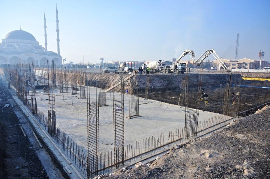 Kayseri Osb’de Yeni İş Merkezinin Temeli Atılmaya Başlandı