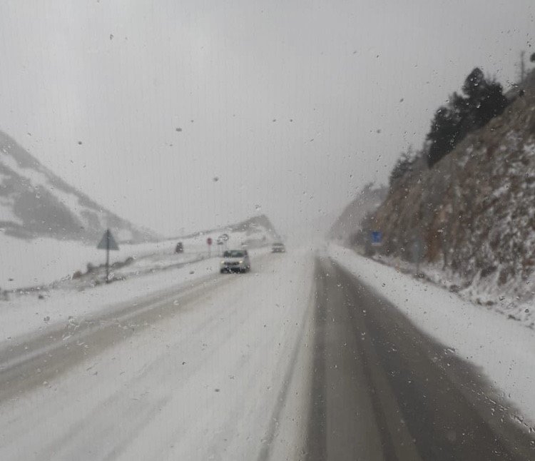 Antalya’da Kar Yağışı Başladı