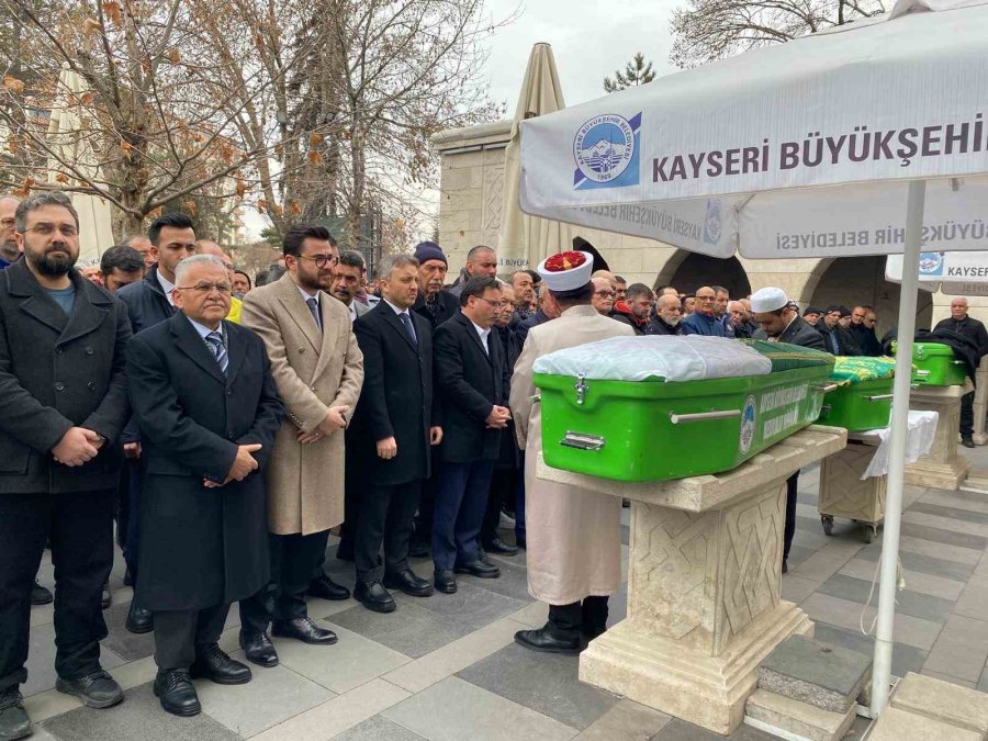 Otel Yangınında Hayatını Kaybeden Kayserili Kadın Toprağa Verildi