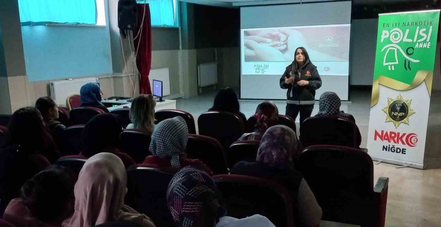 Anneler Uyuşturucu İle Mücadele Konusunda Bilinçlendiriliyor