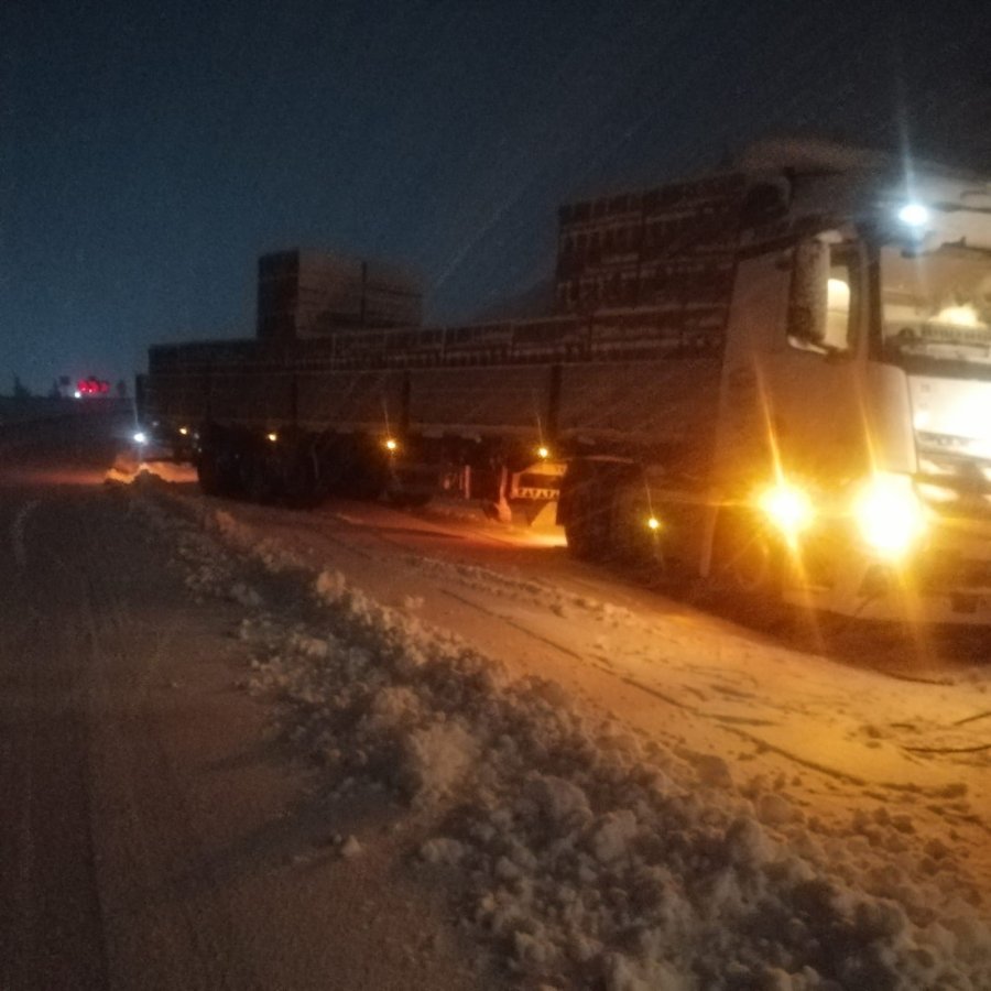 Kar Yağışının Etkili Olduğu Antalya-konya Yolunda Ulaşım Normale Döndü