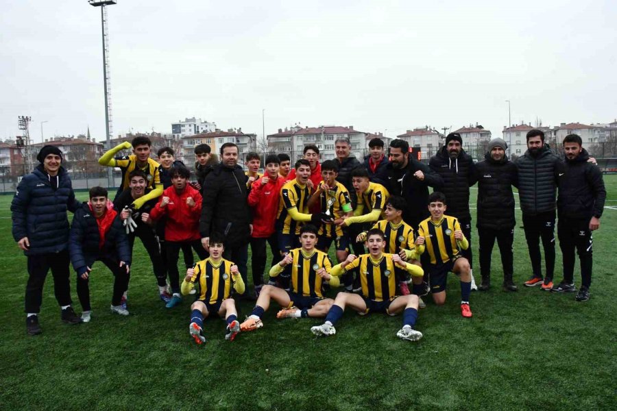 Şampiyonun Adı Değişmedi, Talas Belediyespor Yine Şampiyon