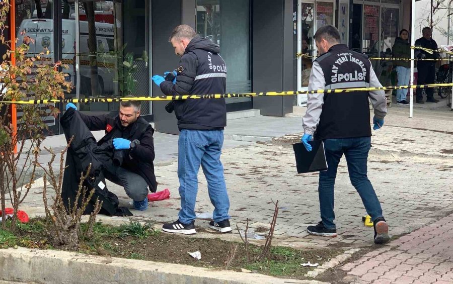 Karaman’da Kaldırımda Beklerken Silahlı Saldırıya Uğrayan Şahıs Öldü