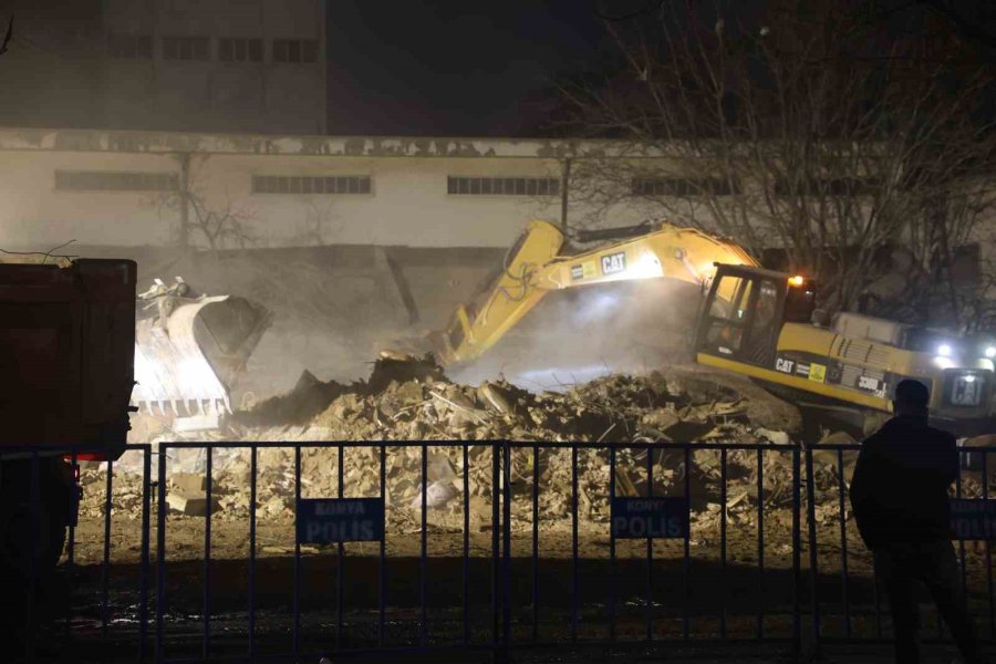 Konya’da Çöken Binada Enkaz Kaldırma İşlemi Tamamlandı