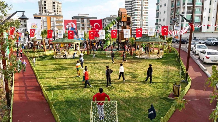 Tarsus’ta ’mutlu Çocuk Parkı’ Açıldı