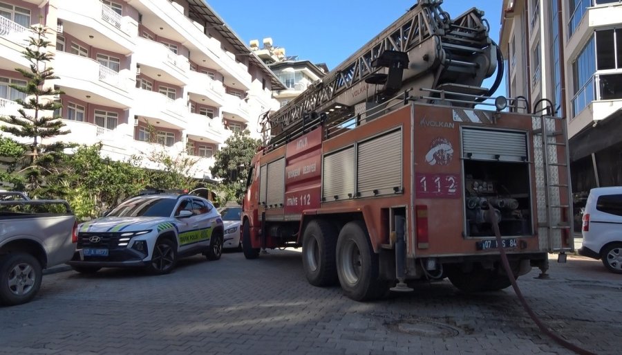 Alanya’da Elektrikli Sobadan Çıkan Yangın Korkuttu