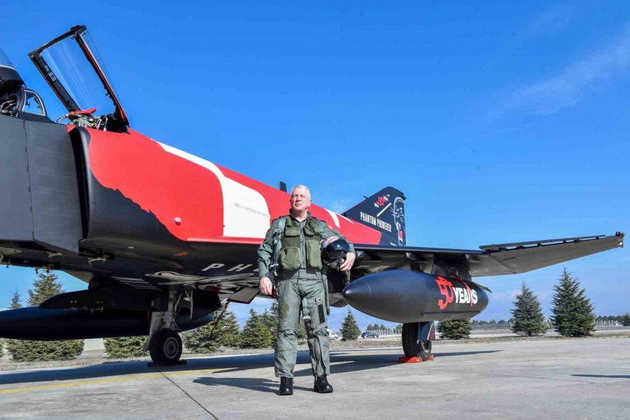 Hava Kuvvetleri Komutanı Orgeneral Kadıoğlu, 1’inci Ana Jet Üs Komutanlığını Ziyaret Etti