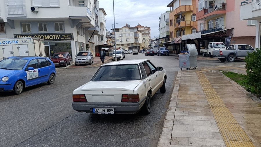 Kazada Yaralanan Motosiklet Sürücüsünün Hırsızlık Suçundan Yakalaması Olduğu Belirlendi