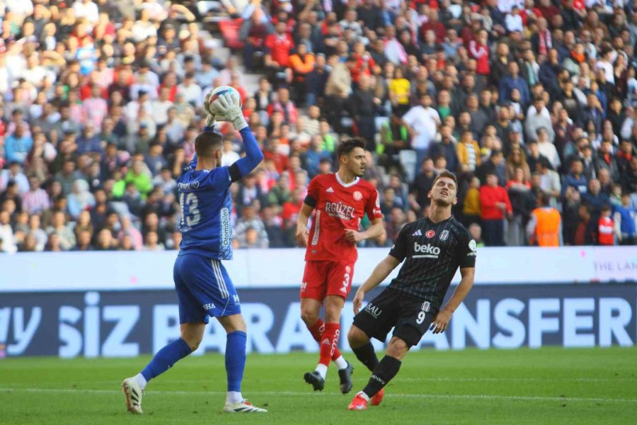 Trendyol Süper Lig: Antalyaspor: 0 - Beşiktaş: 0 (maç Devam Ediyor)