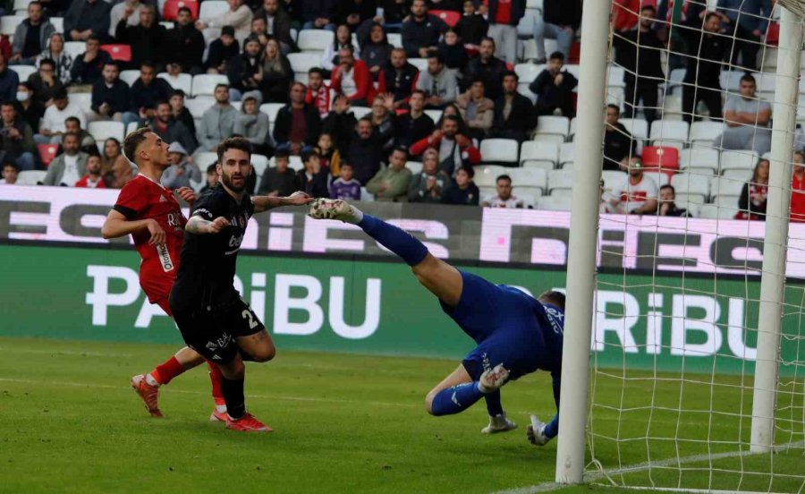 Trendyol Süper Lig: Antalyaspor: 1 - Beşiktaş: 1 (maç Sonucu)