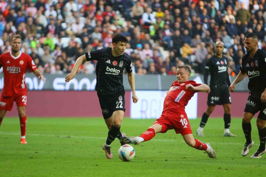 Trendyol Süper Lig: Antalyaspor: 1 - Beşiktaş: 1 (maç Sonucu)