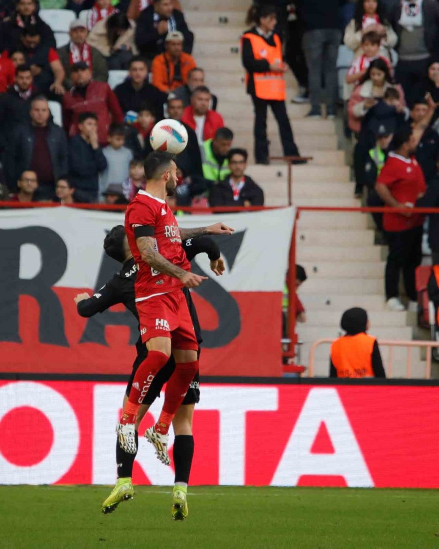 Trendyol Süper Lig: Antalyaspor: 1 - Beşiktaş: 1 (maç Sonucu)