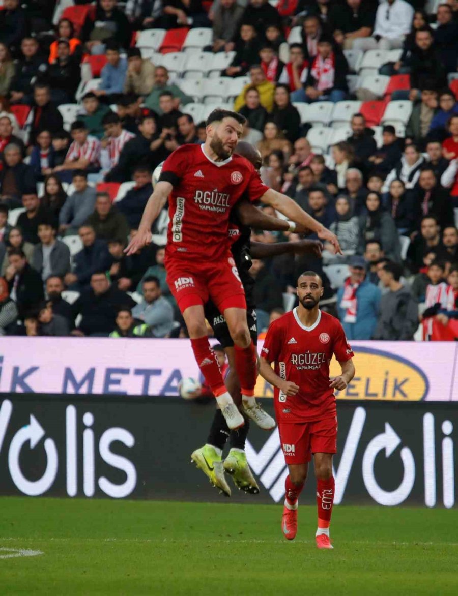 Trendyol Süper Lig: Antalyaspor: 1 - Beşiktaş: 1 (maç Sonucu)