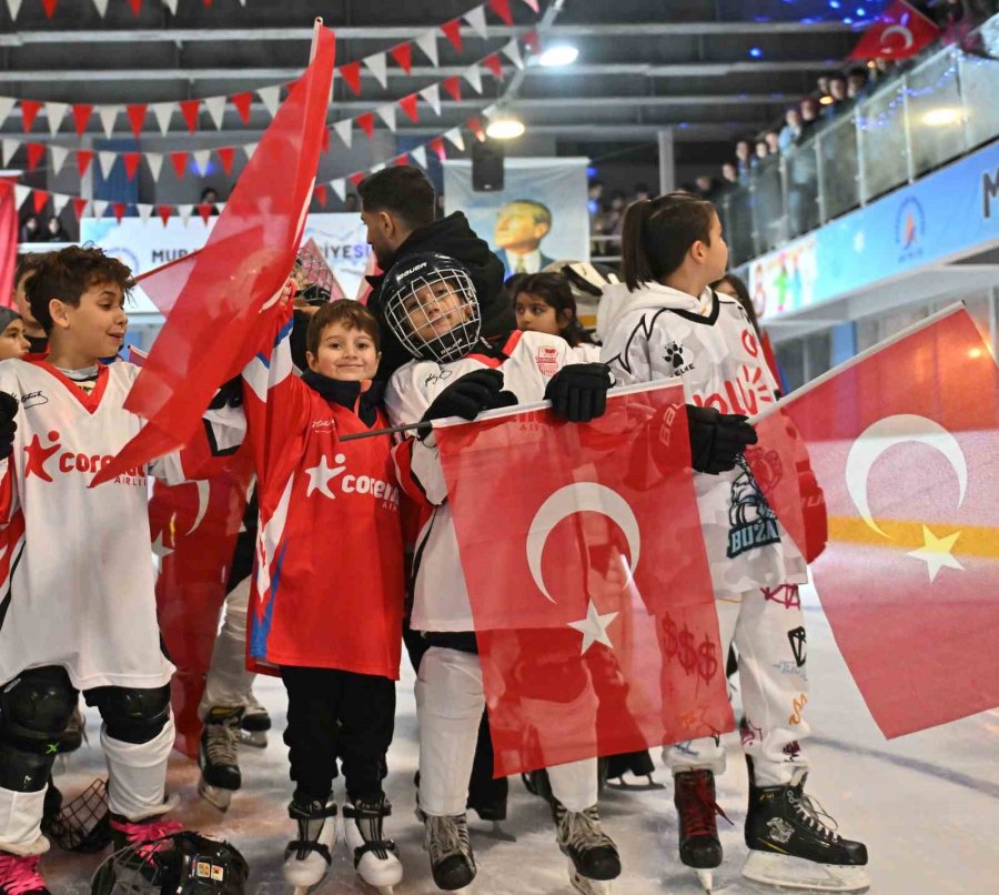 Akdeniz’in İlk Ve Tek Doğal Buz Pisti Yeniden Açıldı