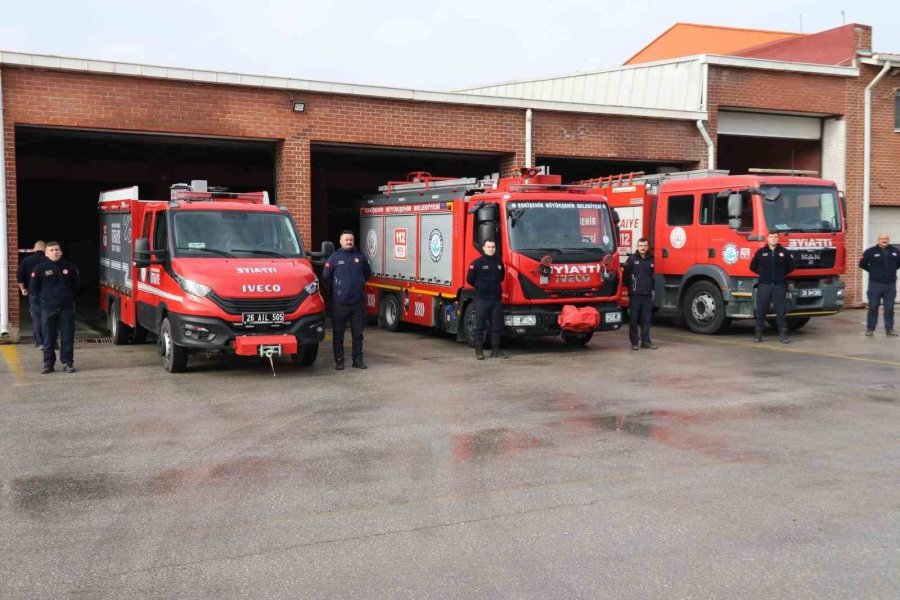 Eskişehir İtfaiyesi Kentin Bina Stoğuna Ve Yapılanmasına Göre Yeterli Durumda