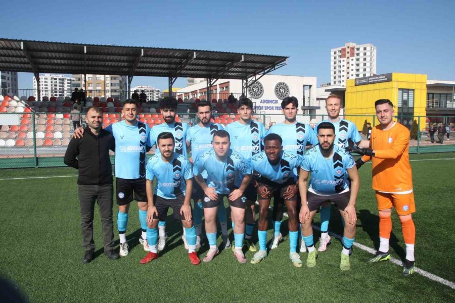 Döğergücü Fk Şampiyon Oldu