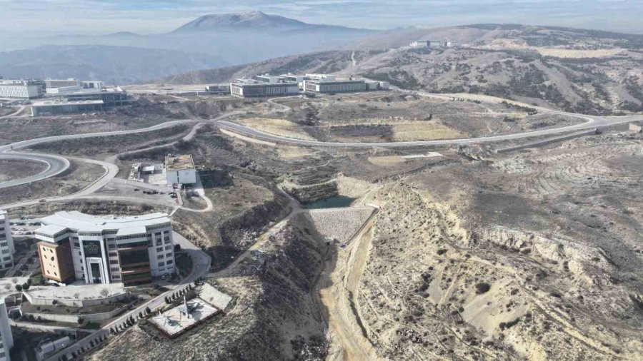 Konya Büyükşehir Neü Kampüsü İçindeki Taşkın Göletini Tamamladı