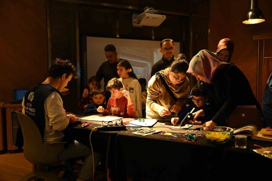 Başkan Altay Tüm Öğrencileri Yarıyıl Tatilinde Bilim Merkezinde Bilimle Buluşmaya Davet Etti