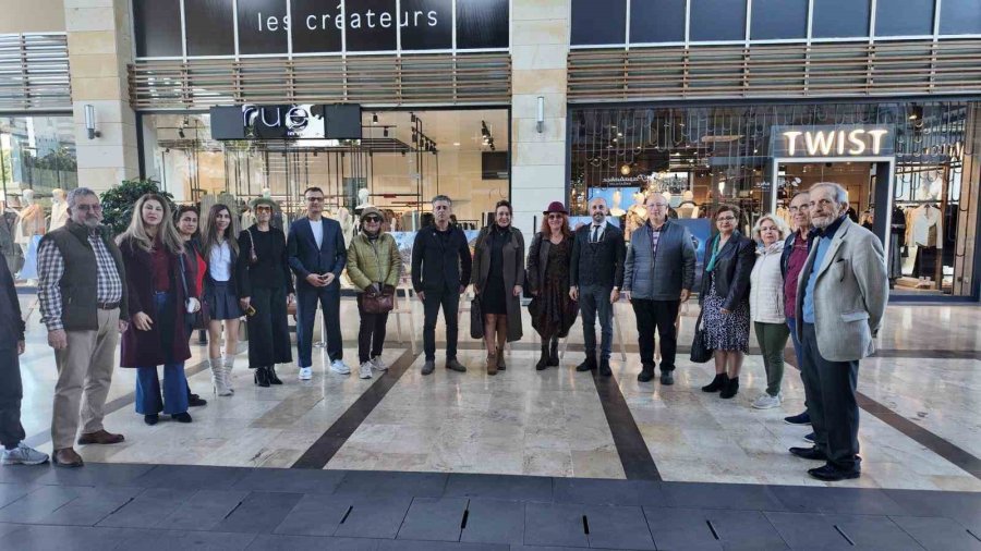 Niğde’nin Toros Kurbağası’nın Su Altı Fotoğrafları Mersin’de Sergilendi