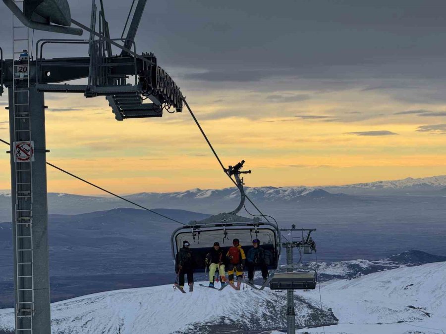 Ekstrem Kayakçı Dan Egan, 33 Yıl Sonra Yeniden Erciyes’te