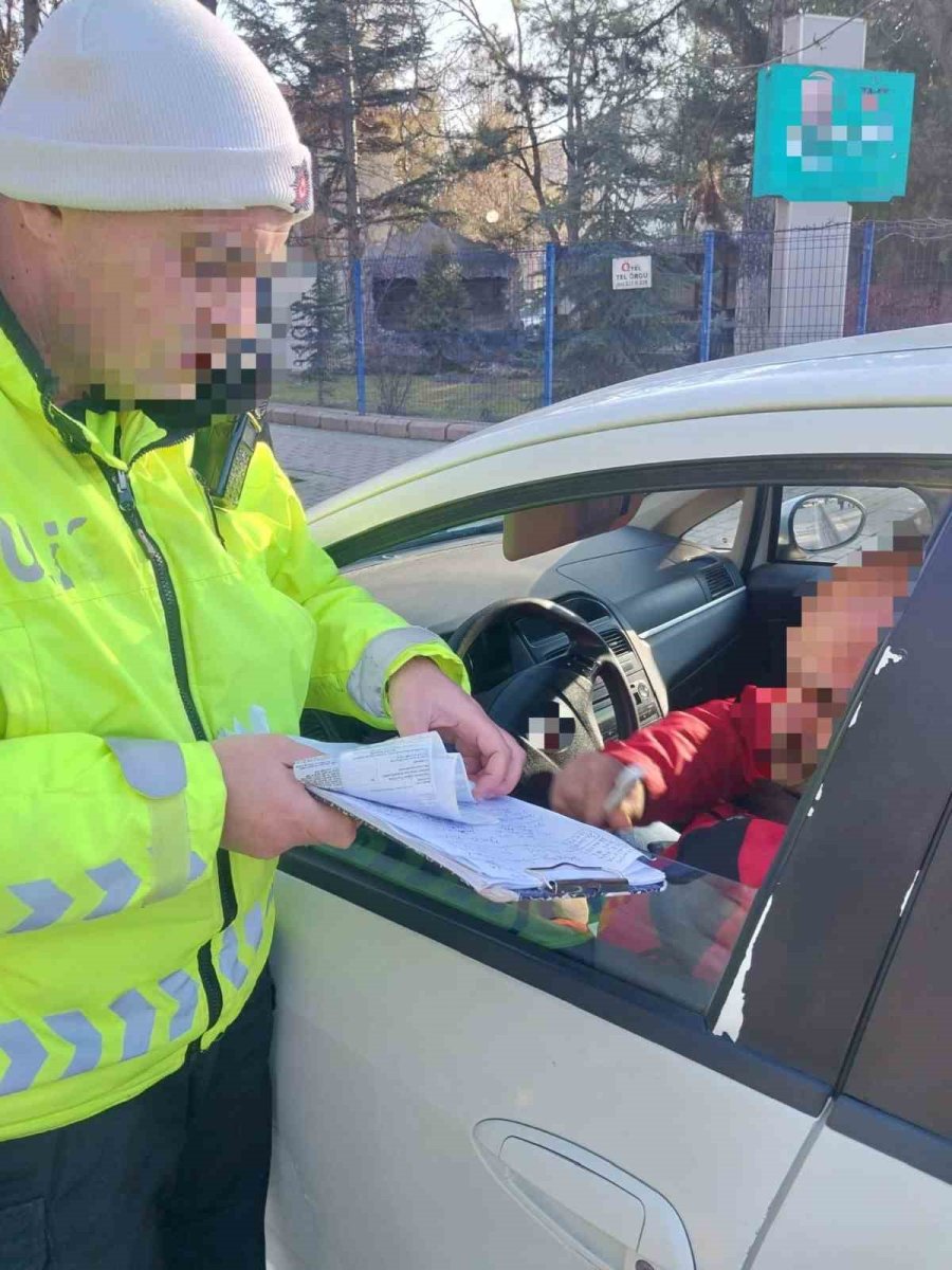 Polis Ekipleri Trafik Denetimi Gerçekleştirdi