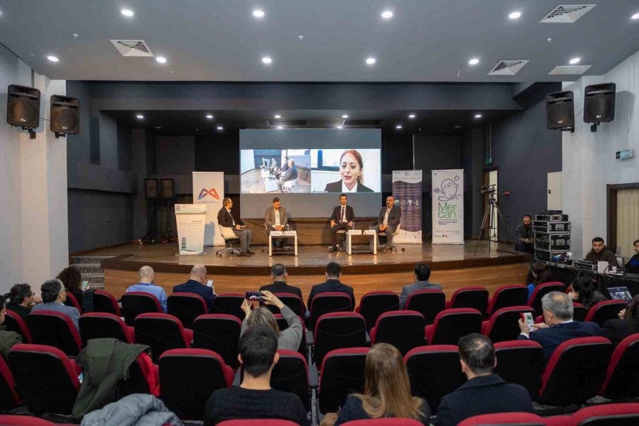 Mersin’de Akdeniz’de Kirliliğin Önlenmesine Yönelik Çalıştay Düzenlendi