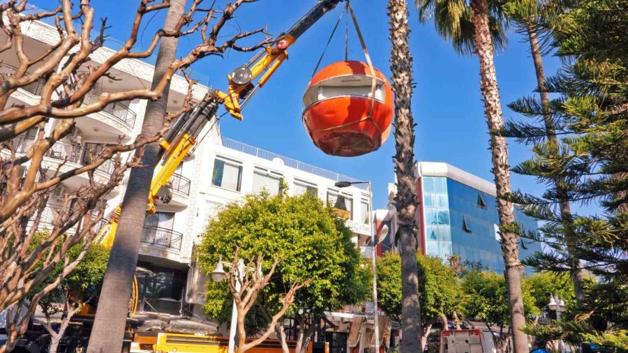 Alanya’da Kaçak Portakal Büfeleri Kaldırılıyor