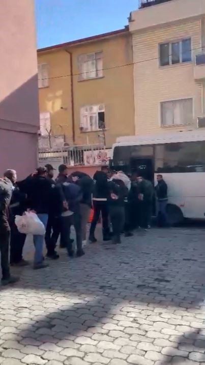 Konya’da Aranması Bulunan 90 Şahıs Yakalandı