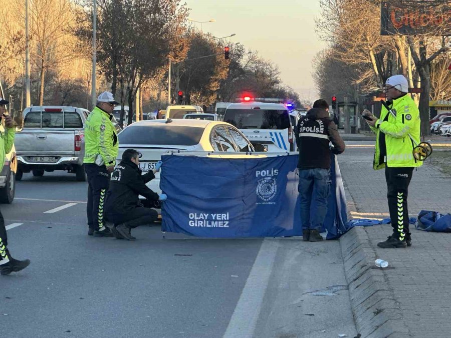 Kayseri’de Otomobilin Çarptığı Şahıs Hayatını Kaybetti