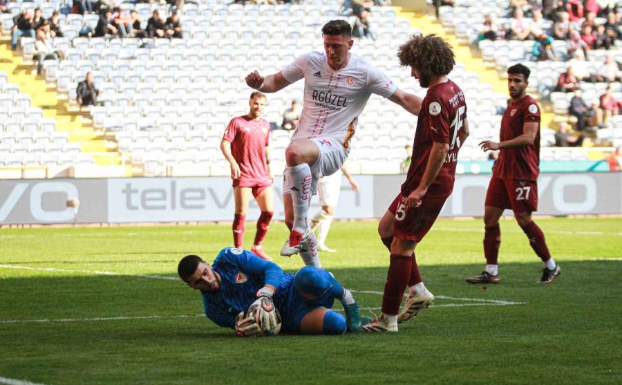 Trendyol Süper Lig: Atakaş Hatayspor: 2 - Antalyaspor: 3 (maç Sonucu)