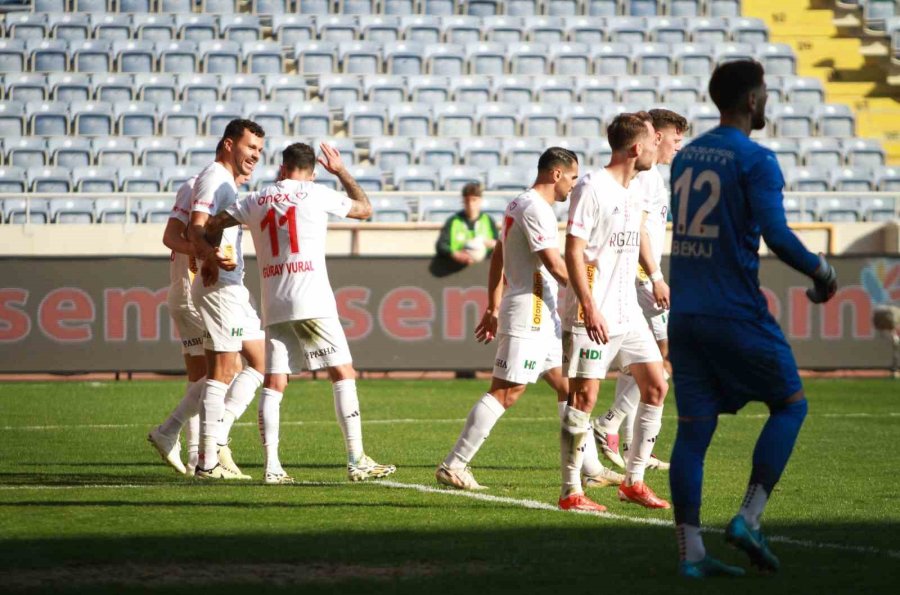 Trendyol Süper Lig: Atakaş Hatayspor: 2 - Antalyaspor: 3 (maç Sonucu)