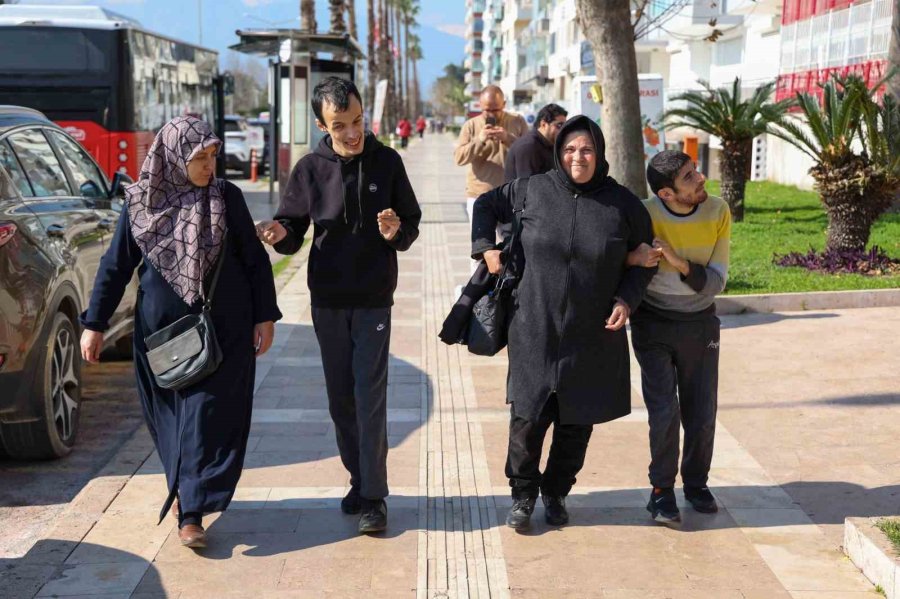 Otobüsle Şehir Turu Hayali ‘bir Mesajla’ Gerçek Oldu