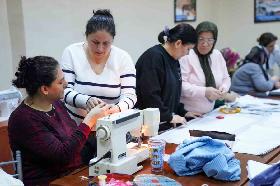 Belde Evleri Her Yıl Binlerce Kadına Hizmet Veriyor