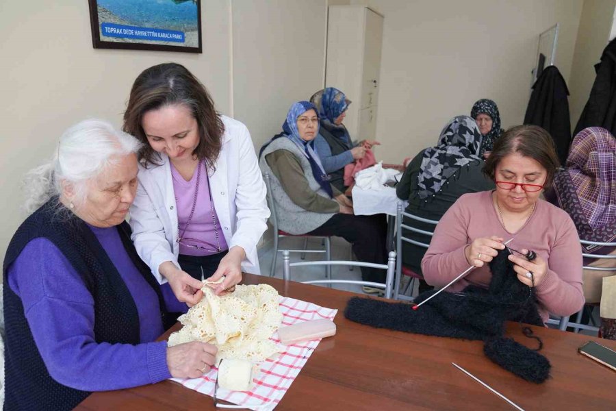 Belde Evleri Her Yıl Binlerce Kadına Hizmet Veriyor