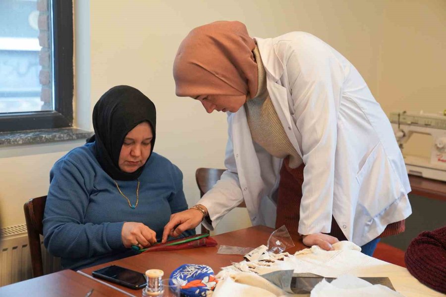 Belde Evleri Her Yıl Binlerce Kadına Hizmet Veriyor