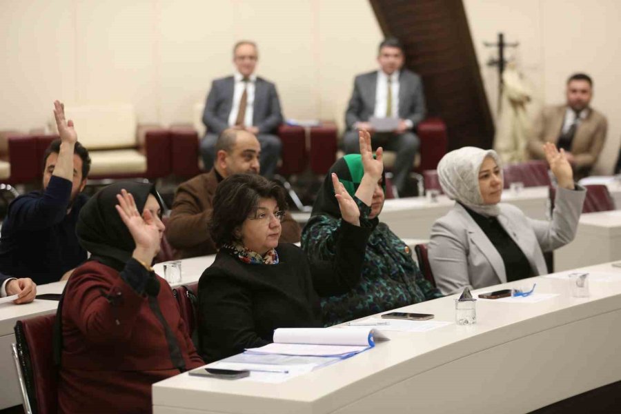 Başkan Çolakbayrakdar: "şehri, Geleceğe Taşıyacak Bir Vizyon İle Çalışıyoruz"