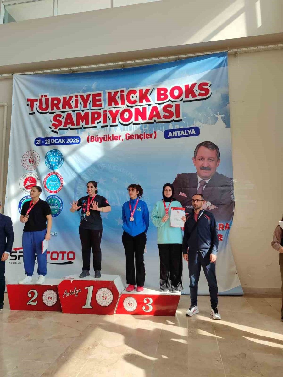 Niğde Kick Boks Takımı Türkiye Kick Boks Şampiyonası’na Damga Vurdu