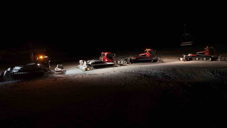 Erciyes’te Çalışmalar 24 Saat Devam Ediyor