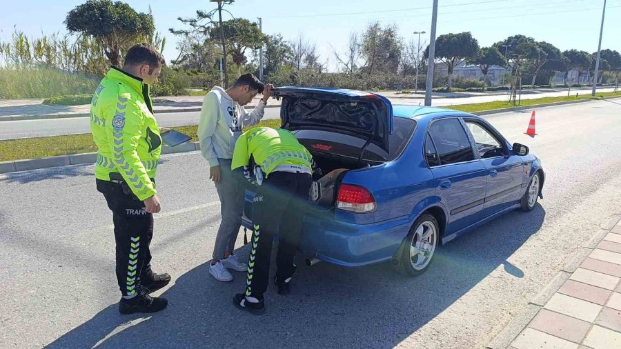 Antalya’da Abartılı Egzoza 7 Bin 129 Lira Ceza