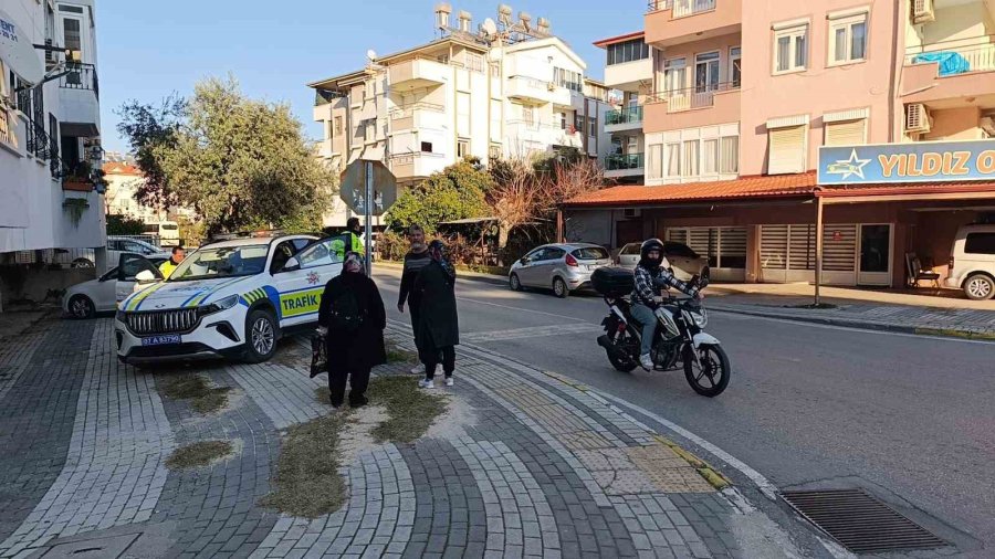 Manavgat’ta Motosiklet Kazası: 1 Yaralı