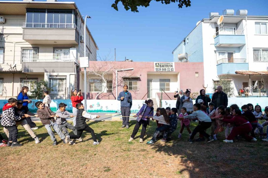 Mersin’de Çocuklar, Büyükşehir Belediyesinin Etkinliklerinde Keyifli Anlar Yaşadı