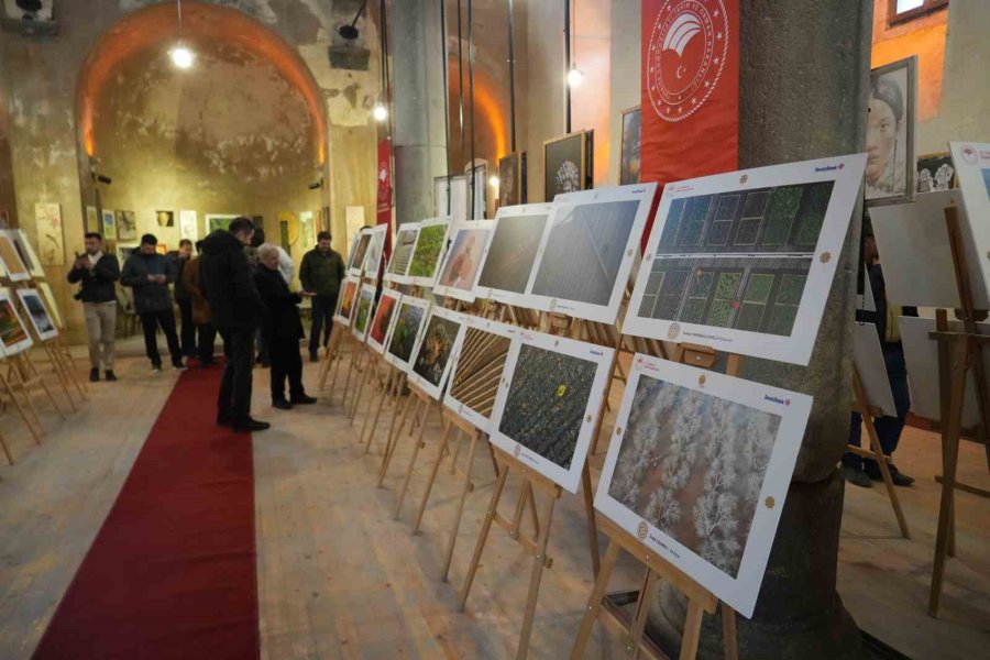 Niğde’de ’14. Tarım Orman Ve İnsan" Fotoğraf Sergisi Açıldı