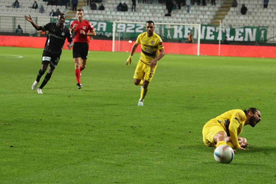 Ziraat Türkiye Kupası: Konyaspor: 1 - Eyüpspor: 0 (ilk Yarı)