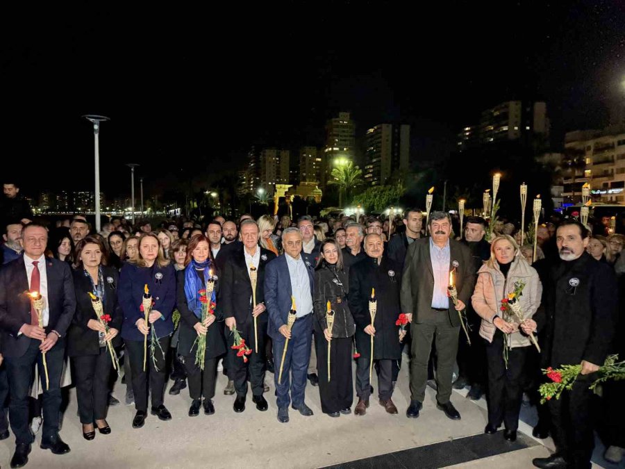 Mersin’de 6 Şubat Depreminde Hayatını Kaybedenler ’sessiz Yürüyüş’ İle Anıldı