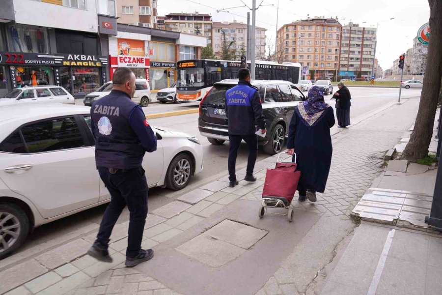 Tepebaşı’nda Zabıta Ekipleri Vatandaşları Bilgilendirdi