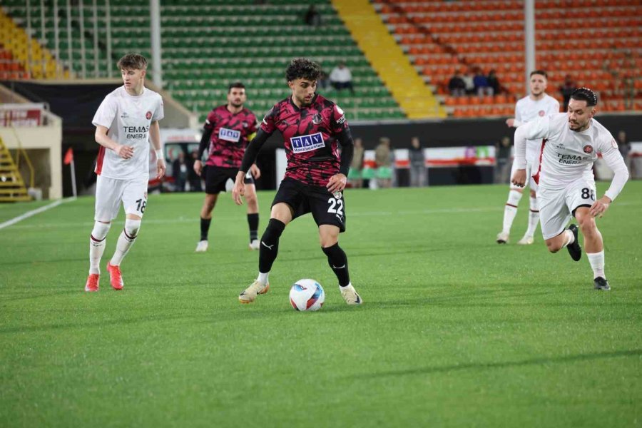 Ziraat Türkiye Kupası: Alanyaspor: 3 - Fatih Karagümrük: 1 (ilk Yarı)