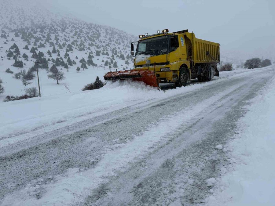 Kayseri’de 22 Yol Ulaşıma Kapandı