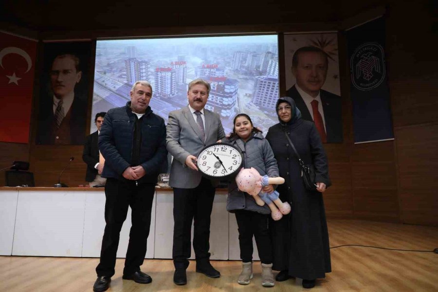 1. Etabı Biten Yıldırım Beyazıt Kentsel Dönüşüm Projesi’nde Kura Heyecanı