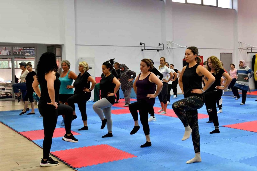 Muratpaşa’da 16 Noktada Ücretsiz Step, Zumba Ve Pilates Kursları Başlıyor