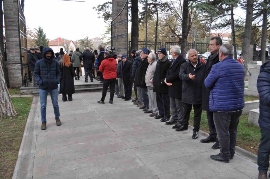 İyi Parti Genel Başkanı Dervişoğlu, Şehit Ailelerini Soğukta Bekletti